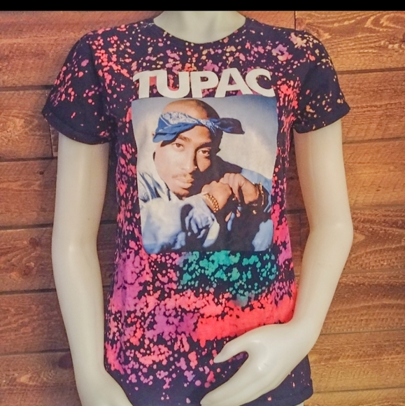 2 pac Tops - Tupac Customized Tee Shirt T8